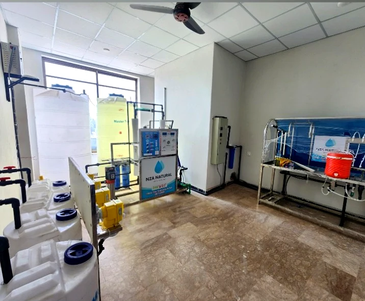 NZA Natural reverse osmosis water purification equipment at the plant in Burewala